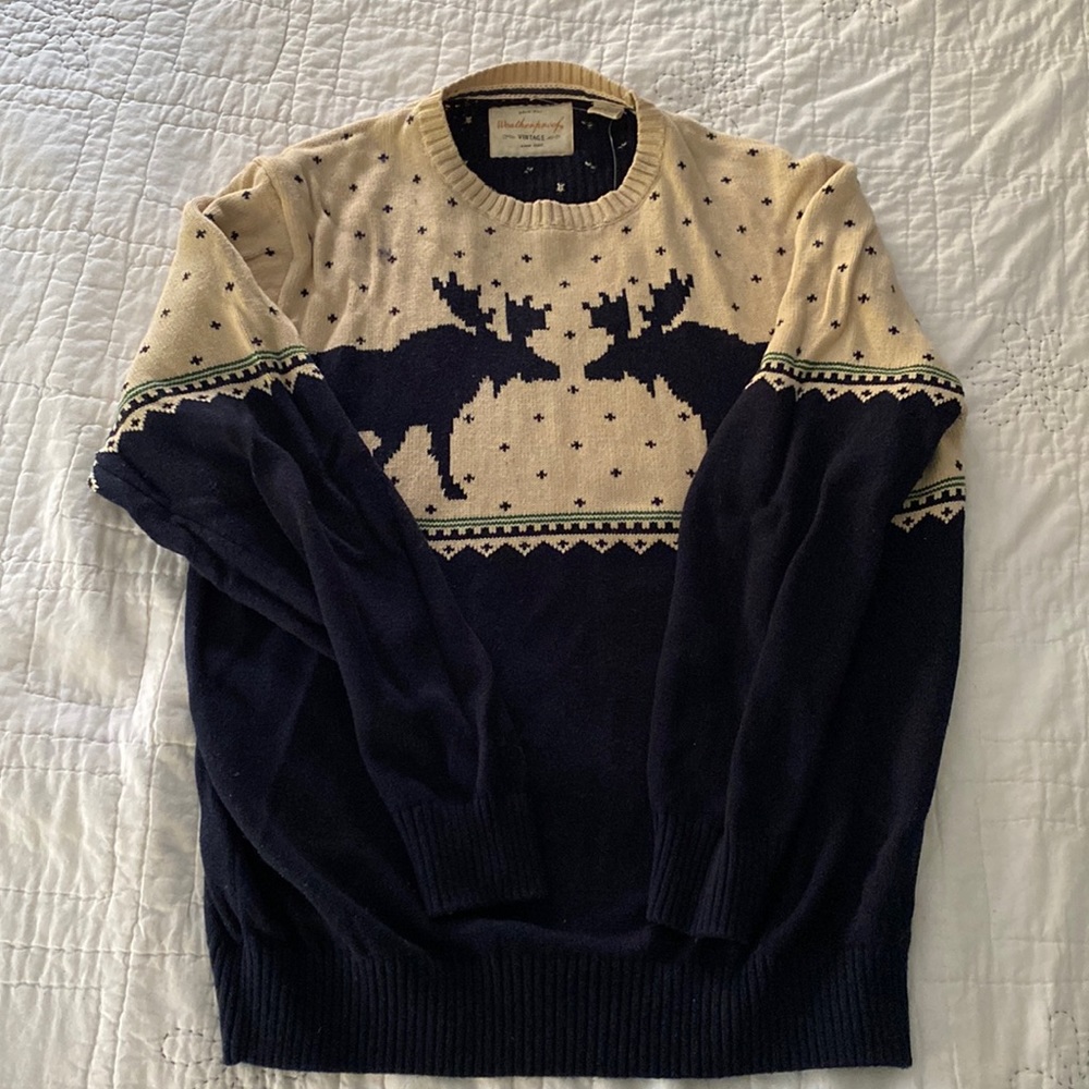 Mens large reindeer sweater by Weatherproof.